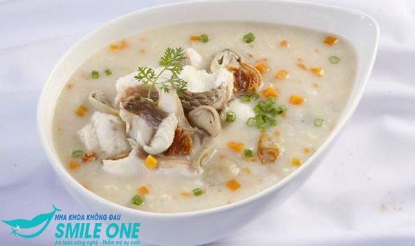 nhổ răng khôn mấy ngày được ăn cơm