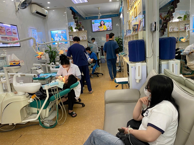 Nên kiểm tra: đọc review thật về chính bác sĩ, không chỉ về phòng khám.