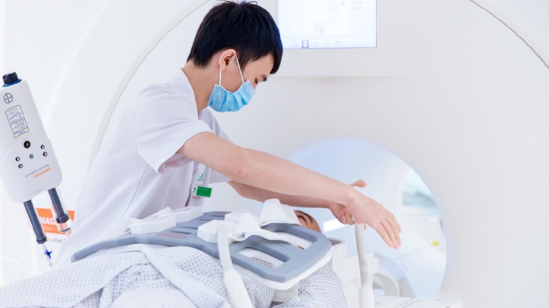cách chụp thuộc về bác sĩ chẩn đoán hình ảnh